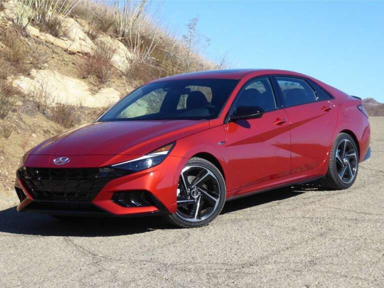 Detailed review of the 2021 Hyundai Elantra price, specifications