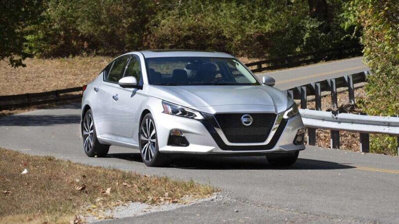 2021 nissan altima 01