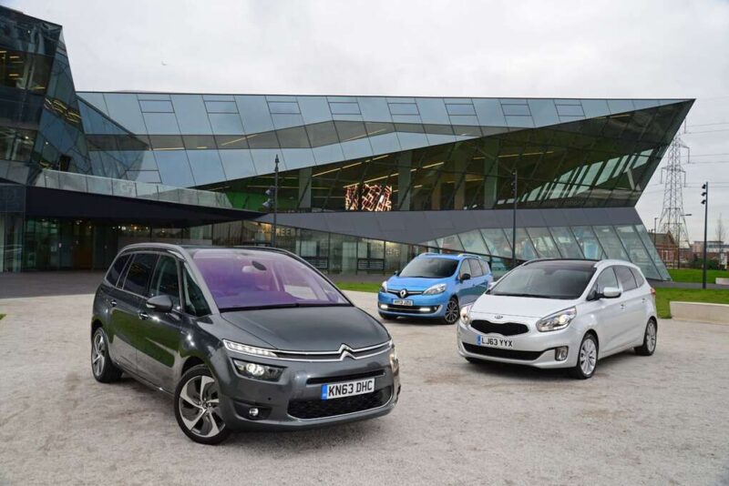 Comparison between Citroen C4 Picasso