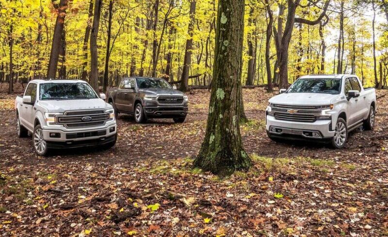 Comparison between Ford Truck and Chevrolet
