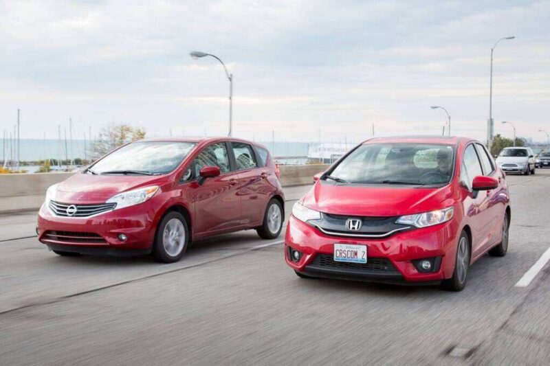 Comparison between Honda Fit and Nissan