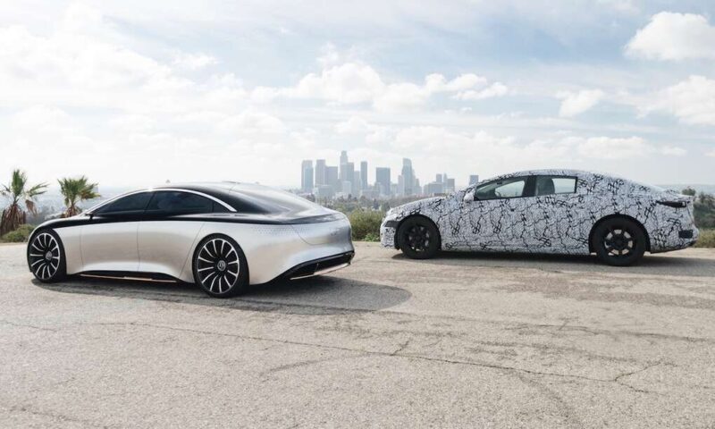 Comparison between Mercedes EQS