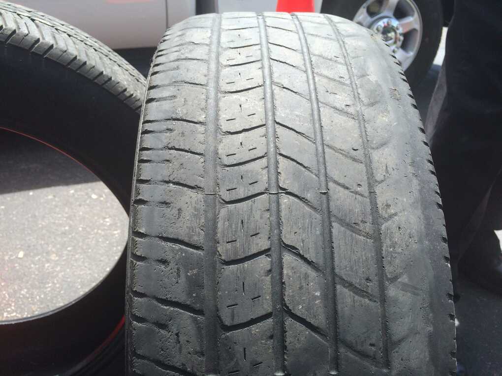 The perfect way to stop the car in the event of a tire blowoutyyy