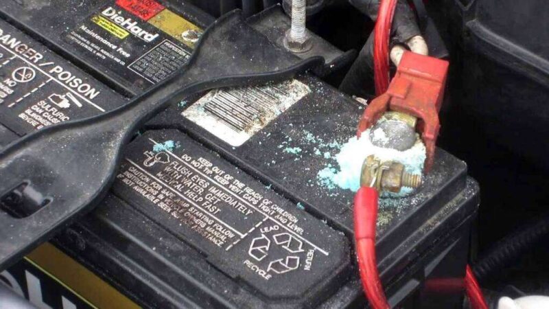 With these materials you can get rid of the signs of oxidation in battery cables