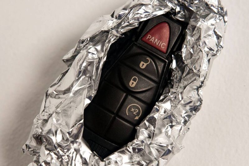 car key wrapped aluminium foil large 1