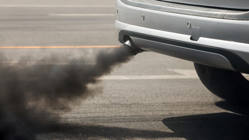 learn how to clean the car exhaust at home