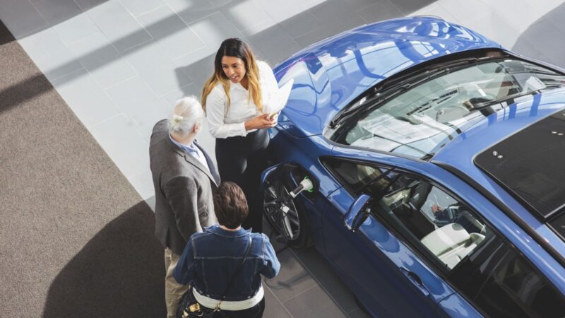 12 Important Questions to Ask When Going to Buy a Used Car