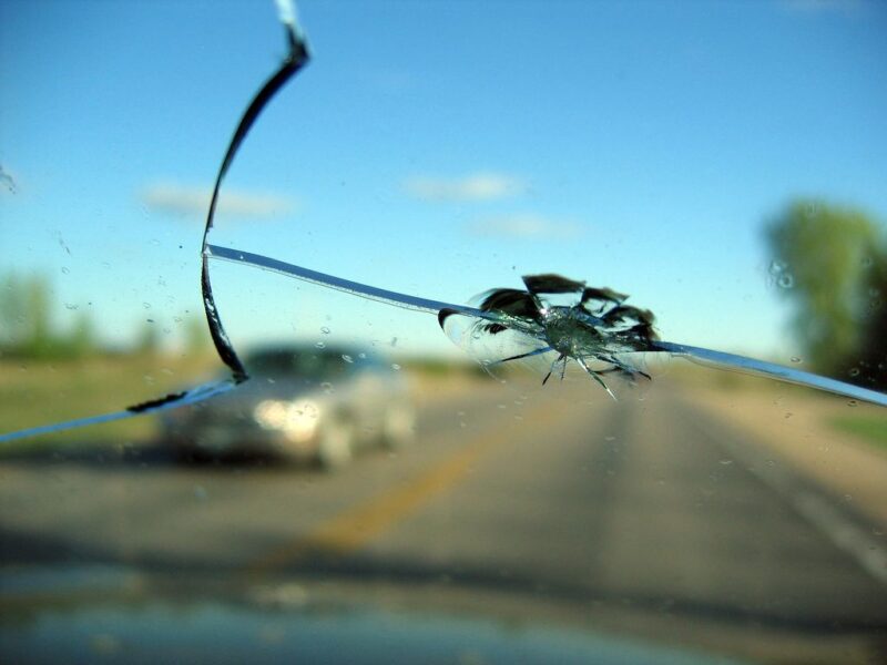 12412111 cracked windshield nj