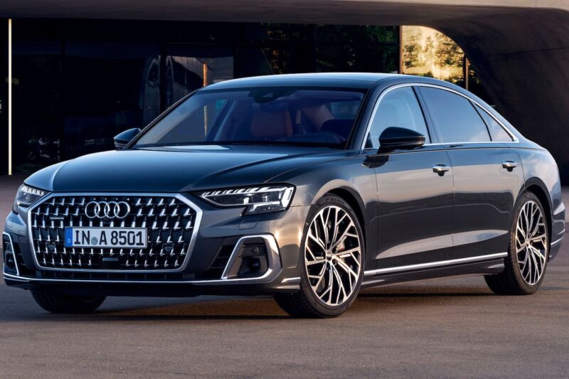 2022 Audi A8 facelift front three quarters