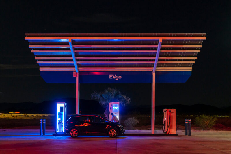 29CLI ELECTRICCARS1 superJumbo