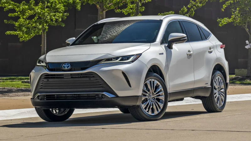 2022 Toyota Venza XLE 001