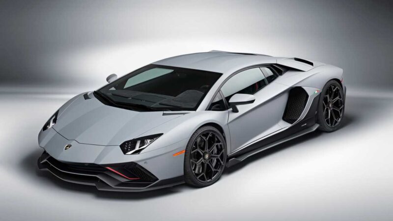 lamborghini aventador lp 780 4 ultimae 1