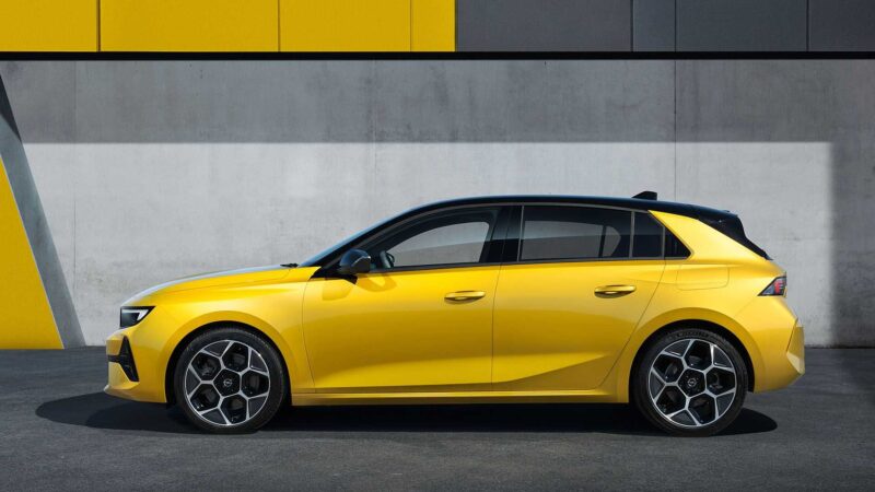 opel astra 2021