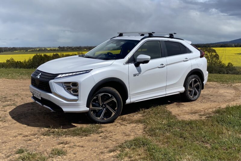 2022 Mitsubishi Eclipse Cross Plug In4940