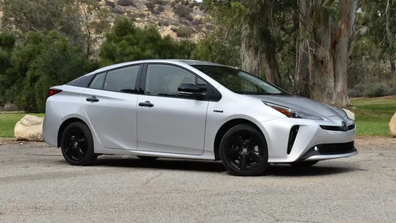 2022 toyota prius xle nightshade exterior front quarter